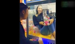 娃娃爆料最新搞笑视频在线观看,最新搞笑视频，笑料百出，在线观看乐翻天！